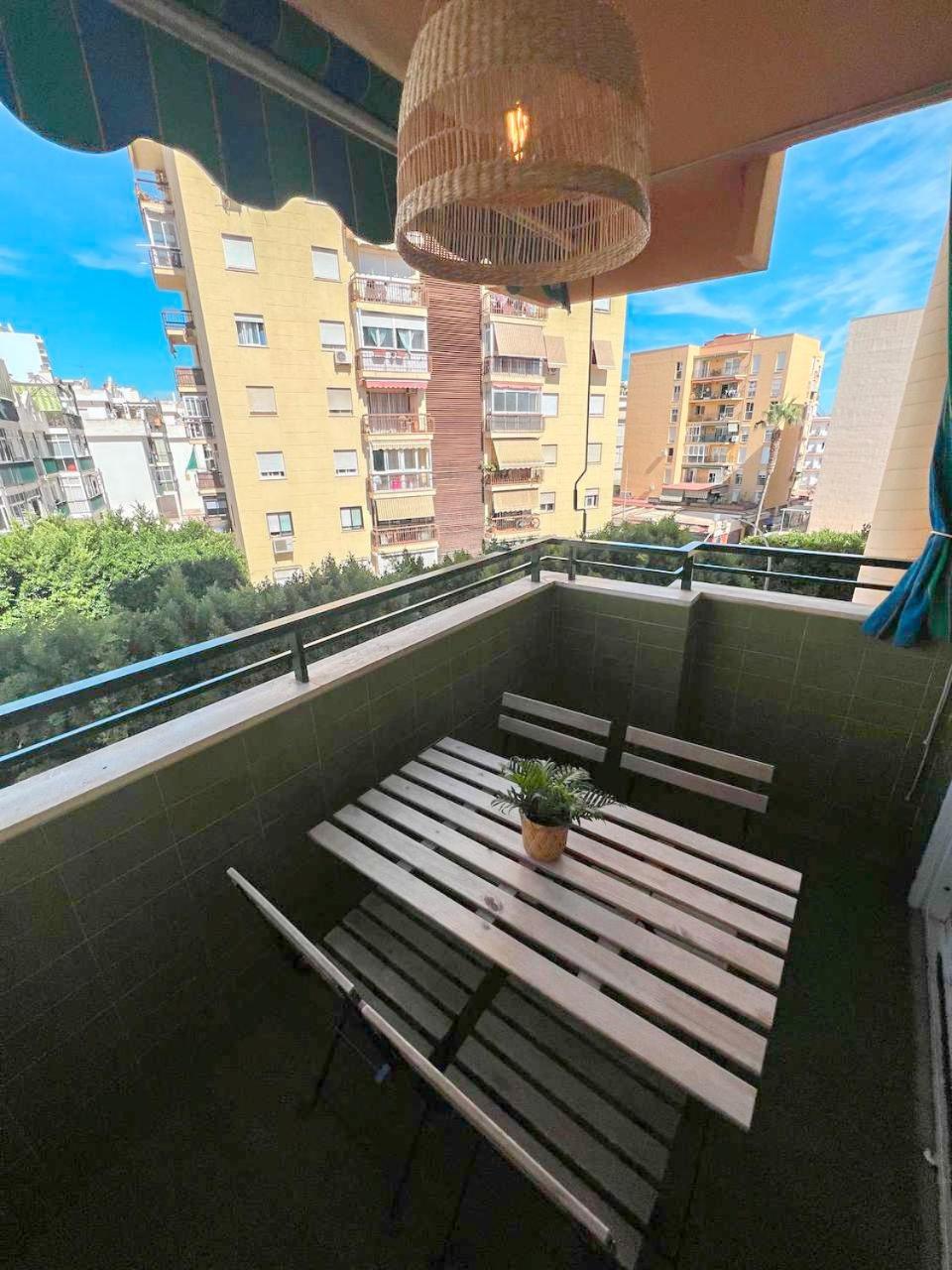 Large & Cozy Centrally Apartment Торемолинос Екстериор снимка