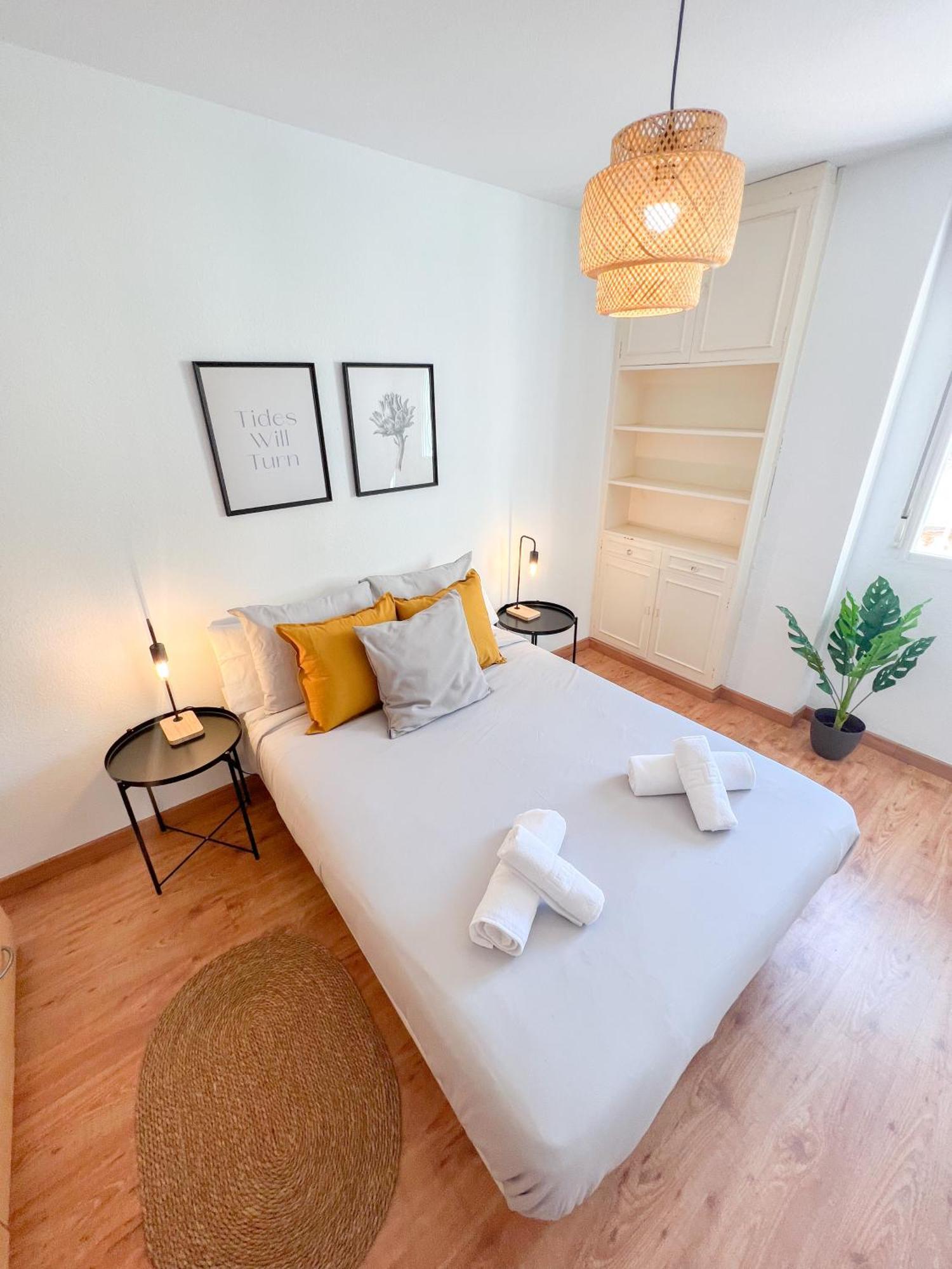Large & Cozy Centrally Apartment Торемолинос Екстериор снимка
